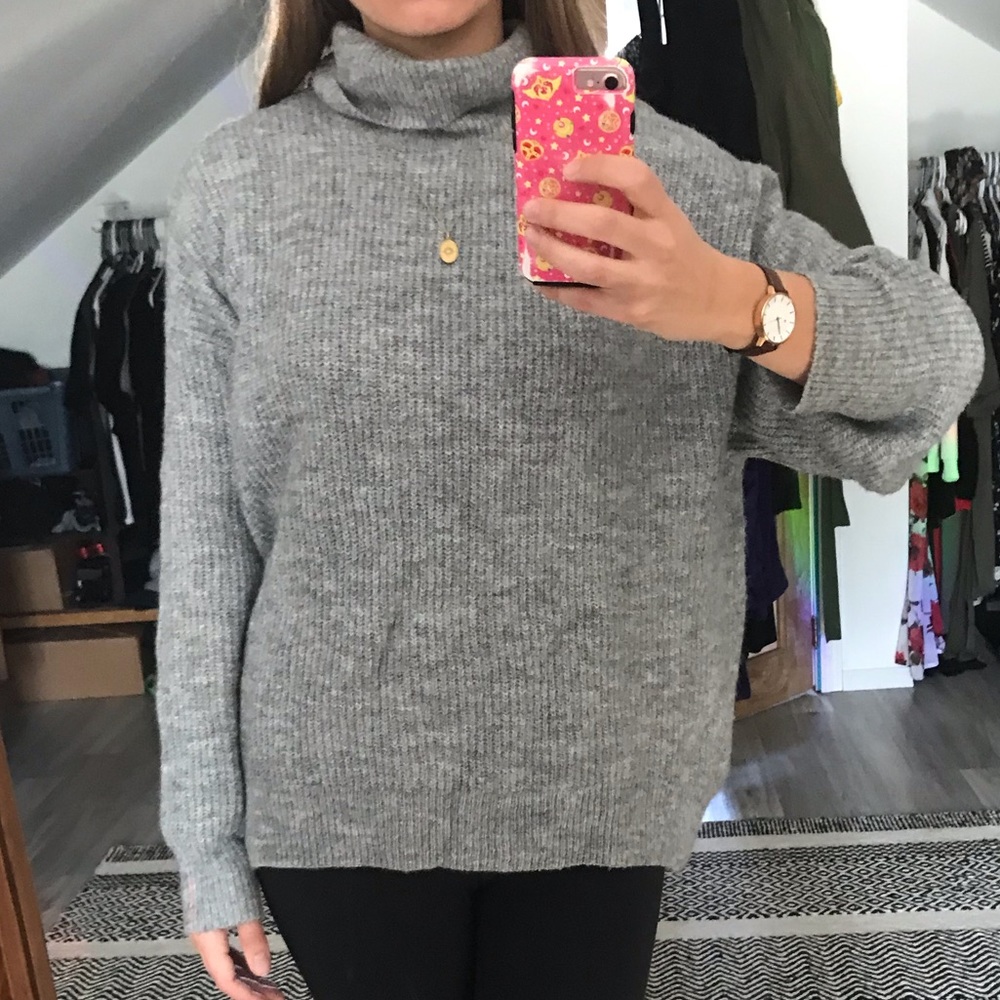 Divided H&M Wool Mix Turtleneck Sweater (Size M)